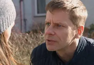 "Na Wspólnej" odc. 4017. Szokujący atak i strzelanina! Czy Iga przeżyła? [STRESZCZENIE]