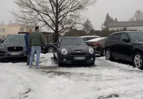 Zawodowi handlarze. Mini Cooper Clubman, Mercedes E63 AMG i BMW X5