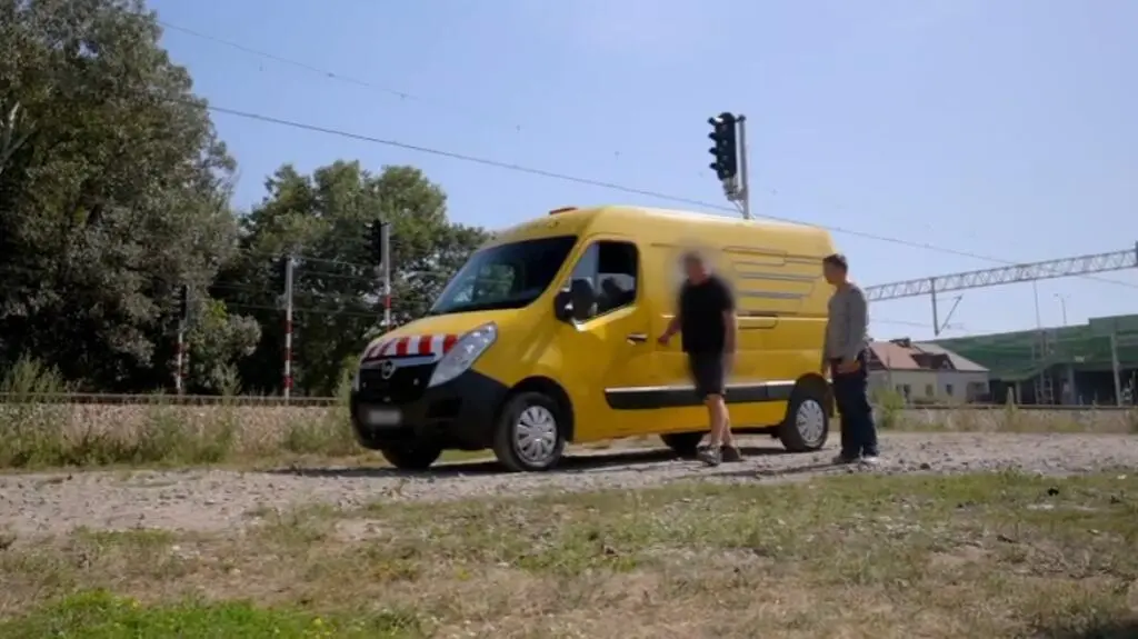 Paweł zdecyduje się na dostawczaka - Opla. 