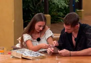 Amanda z "Hotelu Paradise" czuje się "osaczona". Zostawi Kamila dla nowego uczestnika?