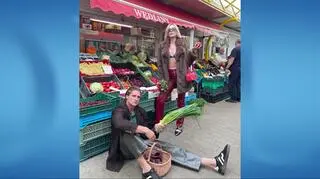 Top Model. Sesja Evy i Daniela na targu