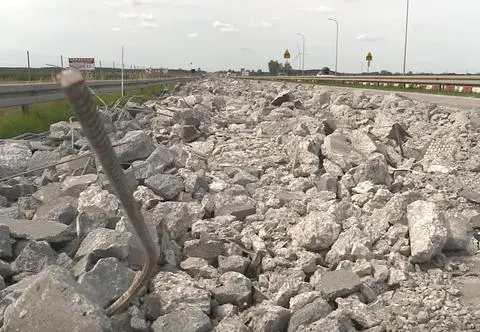 Droga asfaltowa zamiast betonowej – powody zaskakują