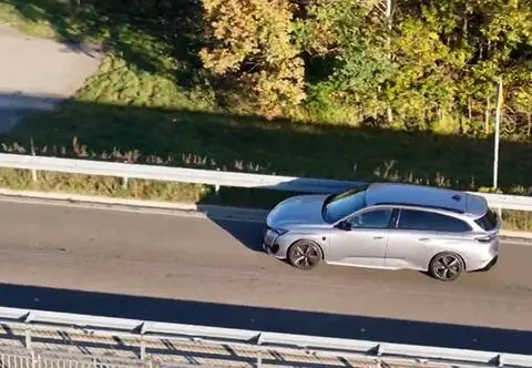 Peugeot 308 SW – jak kombi wypada w konfrontacji z SUV-ami?