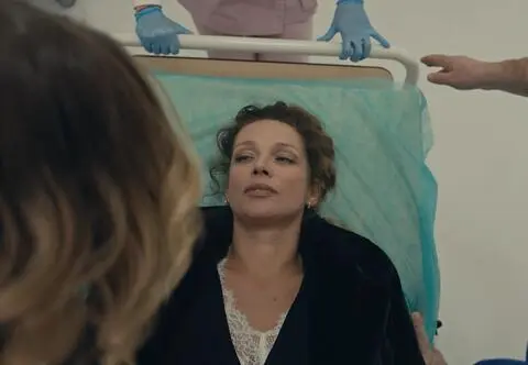 "Szpital św. Anny". Kaśka trafi do szpitala po potrąceniu przez samochód. Czy wyjdzie z tego cało [PRZED EMISJĄ W TV]