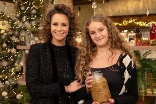 Monika Mrozowska z Jagodą