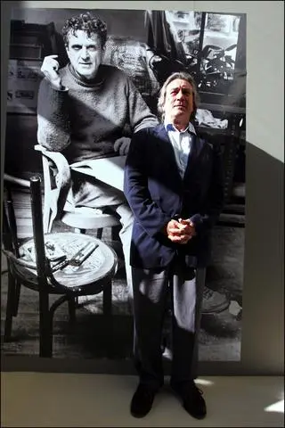 Robert De Niro przy plakacie ojca