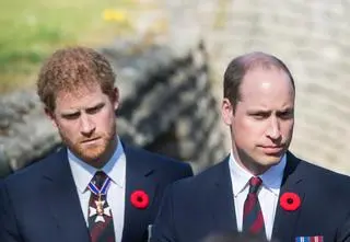 Książę Harry i książę William w żałobie. Zmarł ich osobisty ochroniarz. Był z nimi, gdy umierała księżna Diana