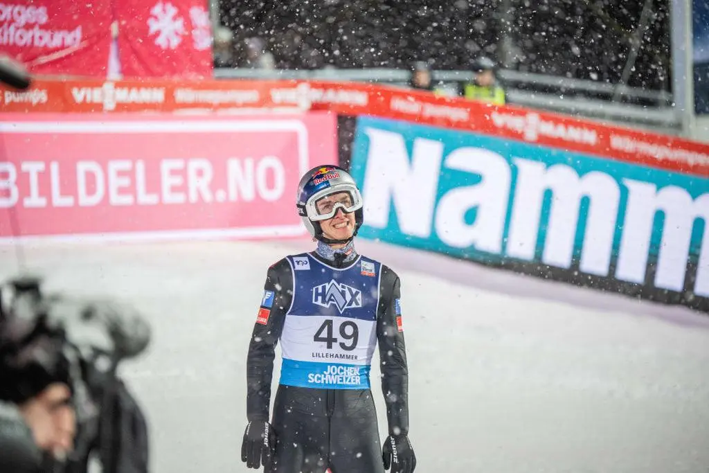 Daniel Tschofenig jest liderem klasyfikacji PŚ 2024/25 w skokach narciarskich