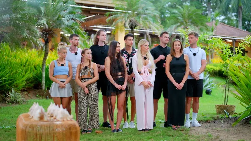 TVN7_PRORES_HOTEL_PARADISE_S10_ODC_12_POP1