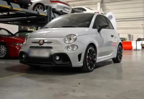 Zawodowi handlarze: Fiat Abarth 595, Toyota Aygo X i Audi A4