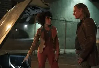 "Duster" zabierze fanów retro kryminałów do lat 70. Premiera w Max już 16 maja! Zobacz zwiastun produkcji