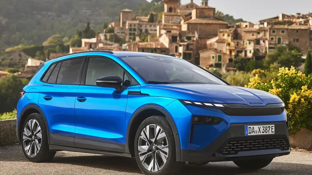 Skoda-Elroq-2025-wallpaper