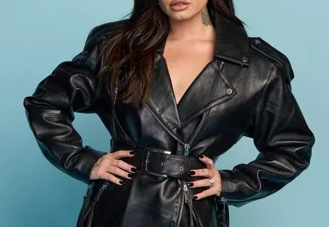 Demi Lovato powiedziała "tak" w sukni ślubnej jak ze snów. Internauci oniemieli z wrażenia