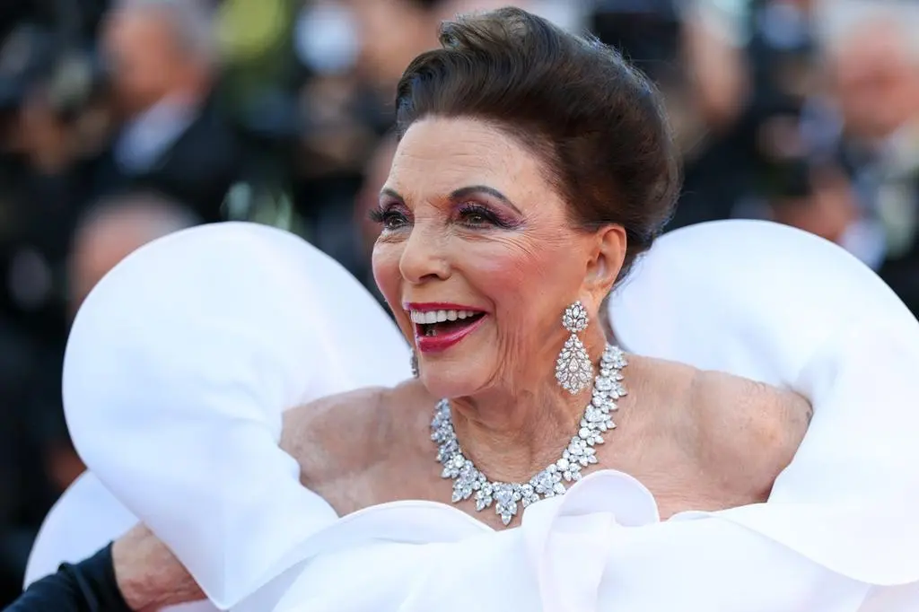 Joan Collins