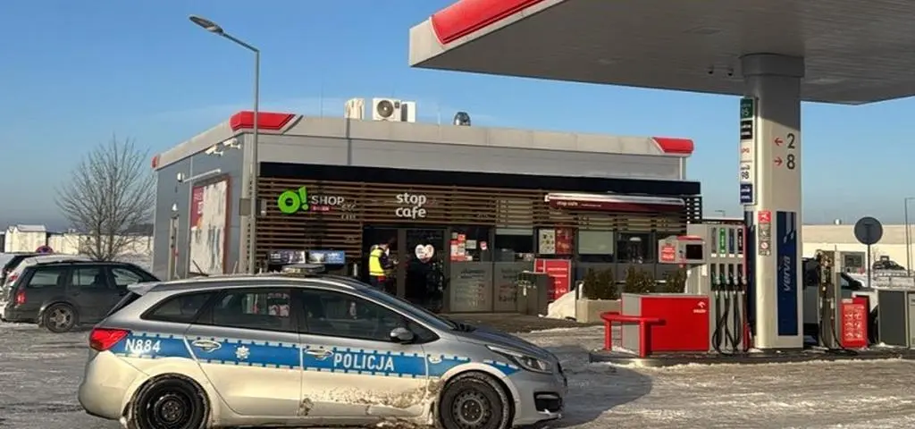 Zakaz prowadzenia i sprytna historia. 49-latek z Łeby sam zwrócił na siebie uwagę policji