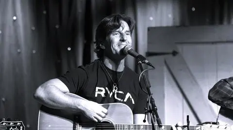 Brett James nie żyje