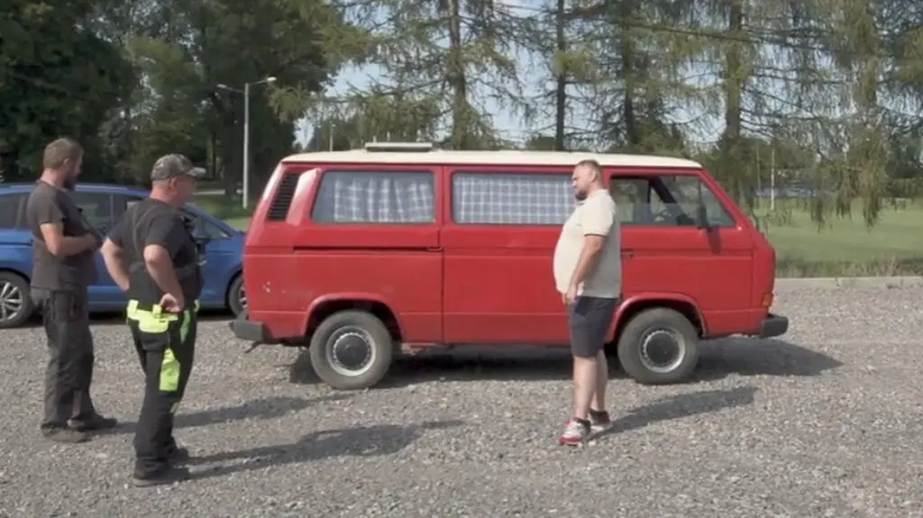 Volkswagen Transporter – dom na kółkach w opałach