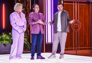 Poruszająca historia uczestniczki "MasterChef Nastolatki".  Julię wsparła osoba, która odmieniła jej życie w domu dziecka