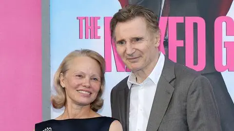 Pamela Anderson i Liam Neeson