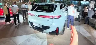 Nowe BMW X5 z nietypowymi klamkami