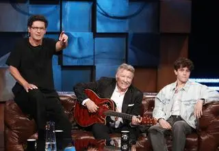 Andrzej Rybiński i Oskar Cyms zasiądą na słynnej kanapie. Nowy odcinek Kuby Wojewódzkiego we wtorek