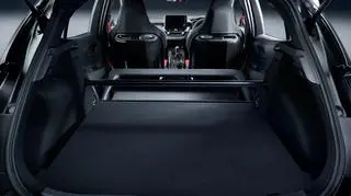 Toyota-GRMN-Corolla-2026-15