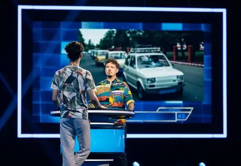 "The Floor". Klasyki motoryzacji w teleturnieju. Wcale łatwo nie będzie [PRZED PREMIERĄ W TV]
