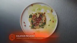 Pieczony Kalafior z Hummusem, Chimichurri z Pietruszki i Nasionami Granatu