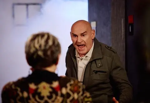 Sceny jak z horroru w pensjonacie Romana z "Na Wspólnej". Waldemar Obłoza zdradził, co czeka jego bohatera!