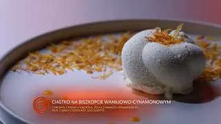 Monoporcja Cynamonowo-Waniliowa z Chrupką Karmelową, Żelką z Mango i Pomarańczy oraz Musem z Białej Czekolady z Sosem Suzette