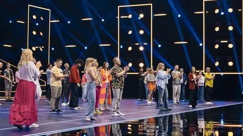 "The Floor": Uczestnik pomylił zorzę polarną z... tęczą! Co zrobił dalej?