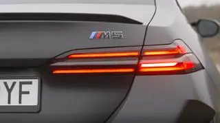 BMW M5, który waży 2,5 tony