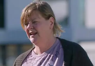 "Na Wspólnej" odc. 4129. Matka Brygidy wyrzucona ze żłobka małej Oliwki! Czego chciała do dziecka? [PRZED EMISJĄ w TV]