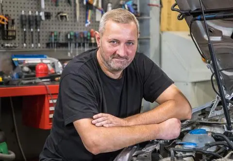 Naprawy nie do naprawy. Dlaczego Skoda Superb sypie kontrolkami?