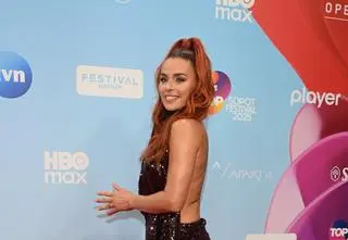 Gwiazdy na Top of the Top Sopot Festiwal 2025. Kto zachwycił na czerwonym dywanie? [ZDJĘCIA]