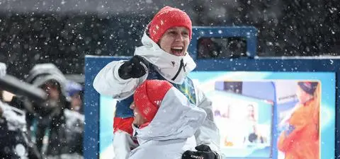Paweł Wąsek ze srebrem igrzysk! Siostra skoczka opublikowała poruszające nagranie z dzieciństwa