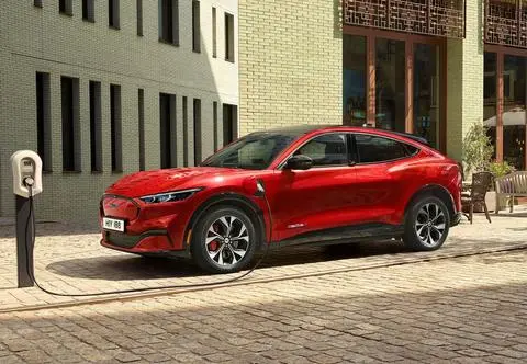Ford liczy straty na elektrykach. 5 miliardów dolarów w plecy – a to dopiero początek