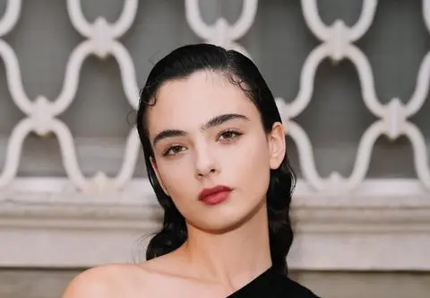 Córka Moniki Bellucci rozwija się jako aktorka i modelka. Jak wygląda 19-letnia Deva Cassel?