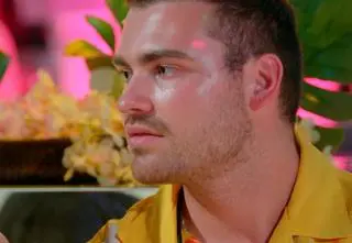 Tymek zmienia front i ostro krytykuje 2 osoby z "Hotelu Paradise". "Rzygać mi się chce" [PRZED EMISJĄ W TV]