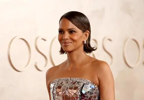 Oscary 2025. Halle Berry pocałowała Adriena Brody'ego