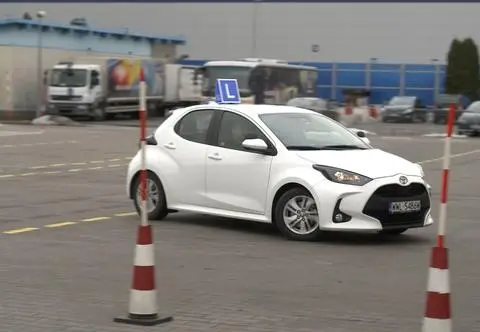 Nauka jazdy samochodem już od 16 roku życia