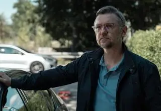 "Porządny człowiek". Paweł w tarapatach. Karol z niespodziewaną wizytą w domku w lesie [PRZED PREMIERĄ W MAX]