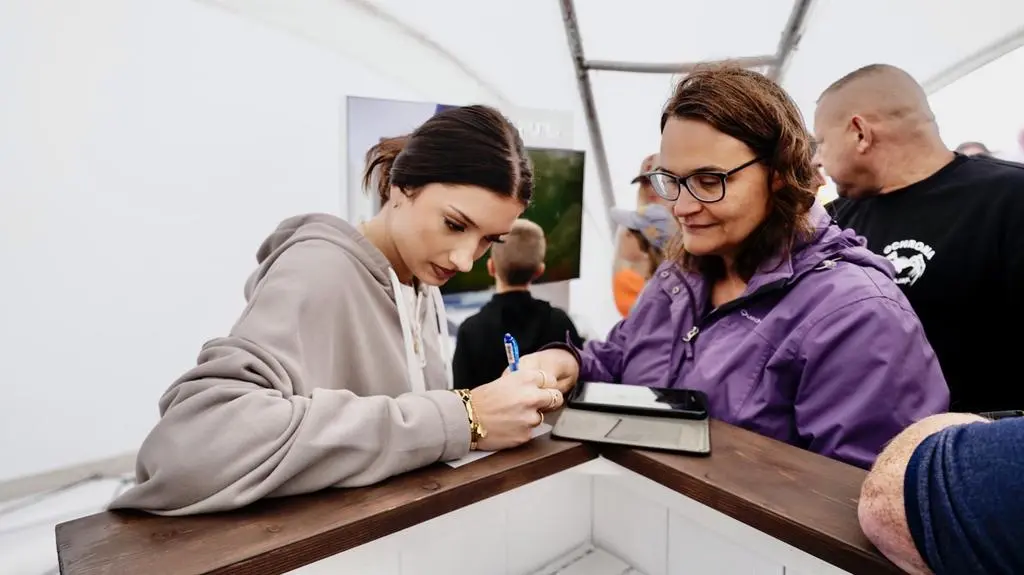 Projekt Plaża - Międzyzdroje: Viki Gabor