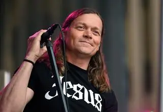 Wokalista kultowego zespołu ma raka. Odwołano trasę koncertową