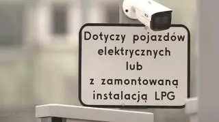 Tablice z zakazem wjazdu samochódów elektrycznych. Czy są legalne?