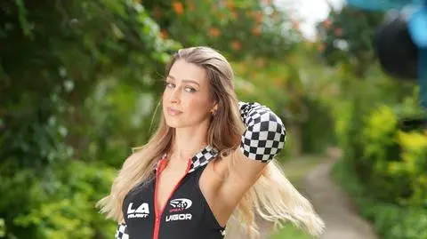 Hotel Paradise 11: OLIWIA CIRA