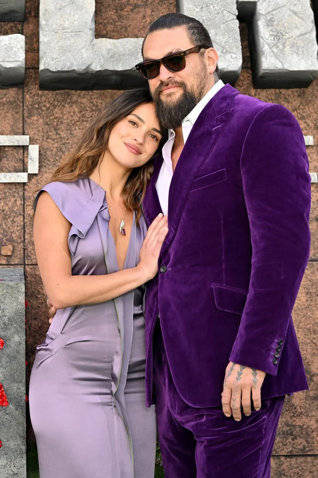 Jason Momoa zapozował z 12 lat młodszą partnerką
