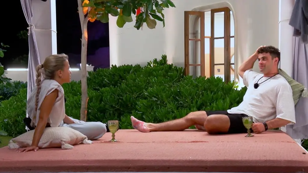 TVN7_PRORES_HOTEL_PARADISE_S09_ODC_17_POP1
