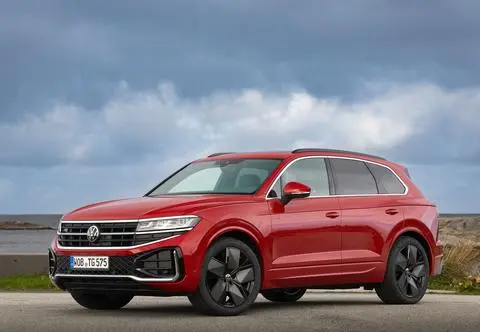 Volkswagen kończy produkcję Touarega. Największy SUV marki zjeżdża z taśmy – bez następcy 