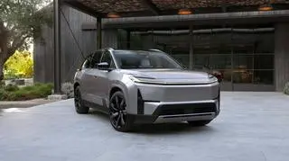 2027-toyota-highlander-ev (5)